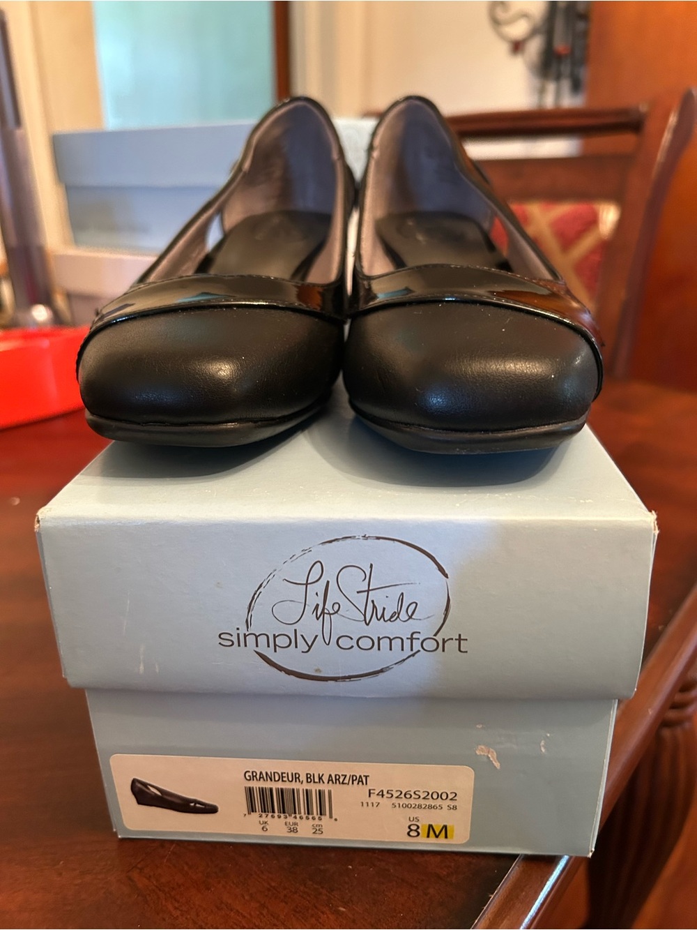Life Stride Black Women's Classic Slip-On Flats